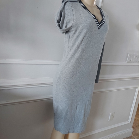 Long Sleeve Heather Gray V-neck bodycon sweater dress - Picture 5 of 8